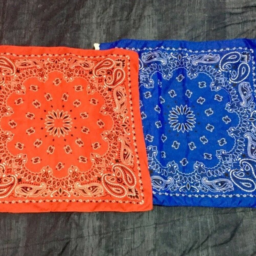2 Two Bandanas Red Blue by Amscan Polyester Never Used - Picture 2 of 2